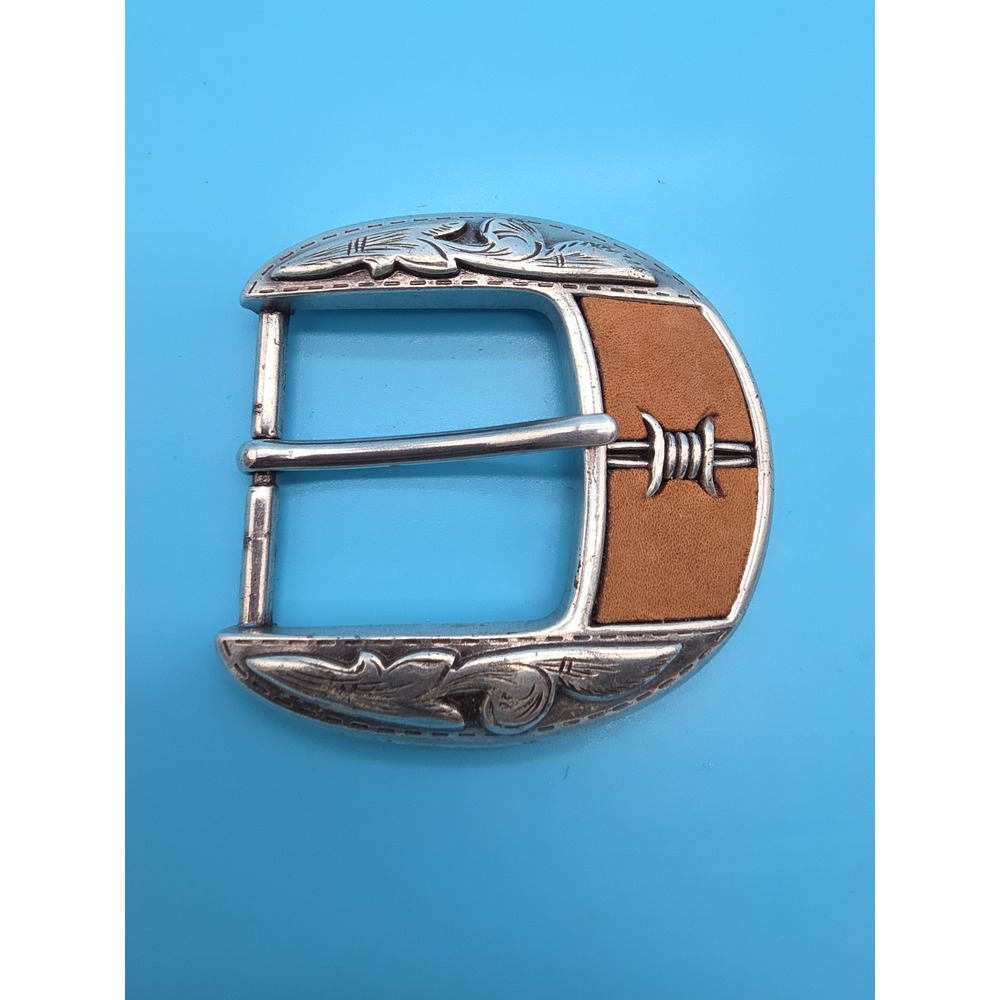 Silver And Brown Barbed Wire Western Style Belt Buckle
